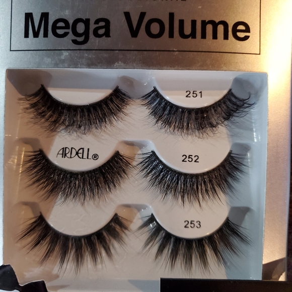 Lash look book 18 pairs lashes - Picture 5 of 7